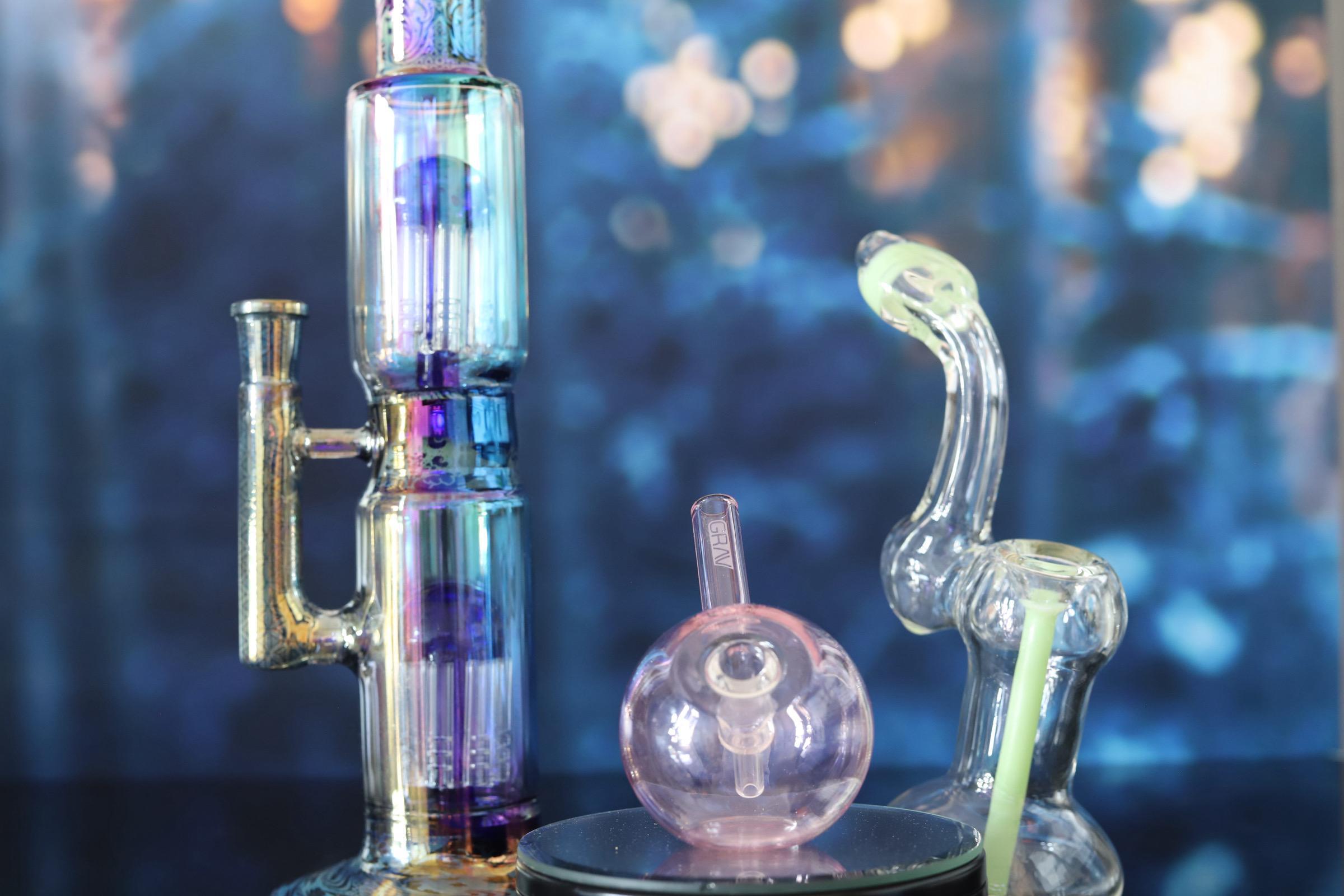 The Difference Between Bubblers And Bongs