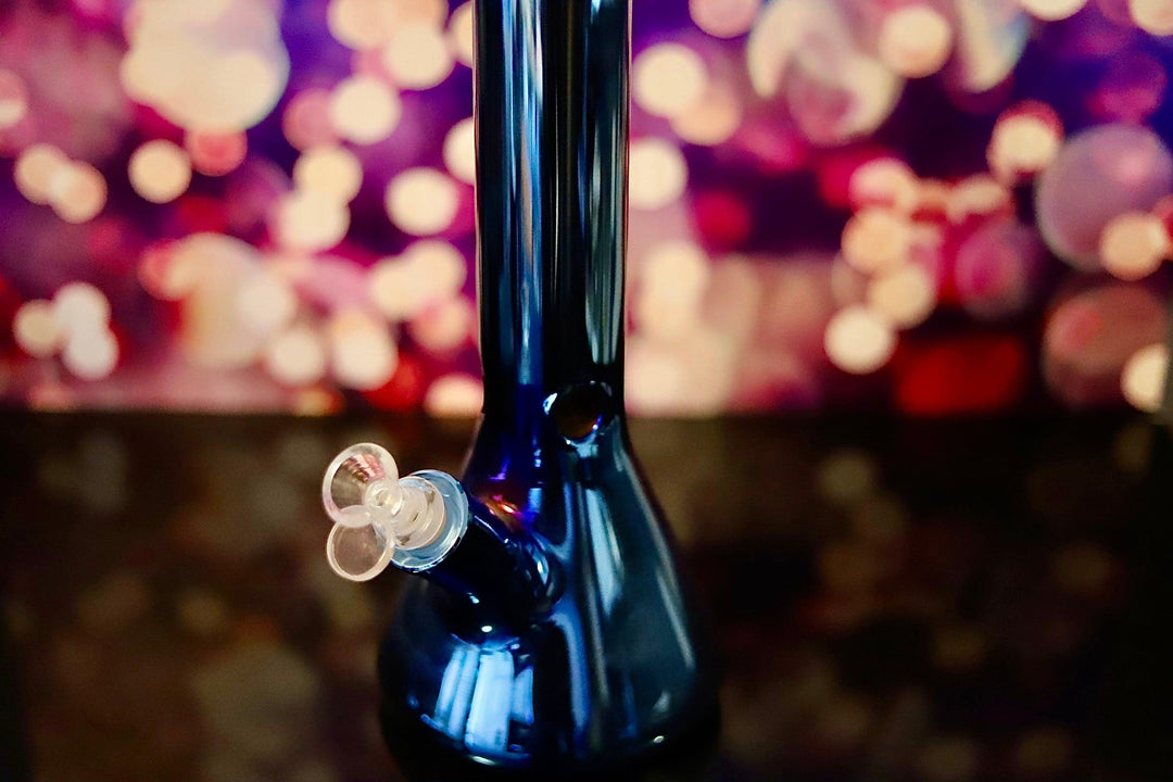 How to Smoke a Bong: A Comprehensive Guide - Cloud Cat