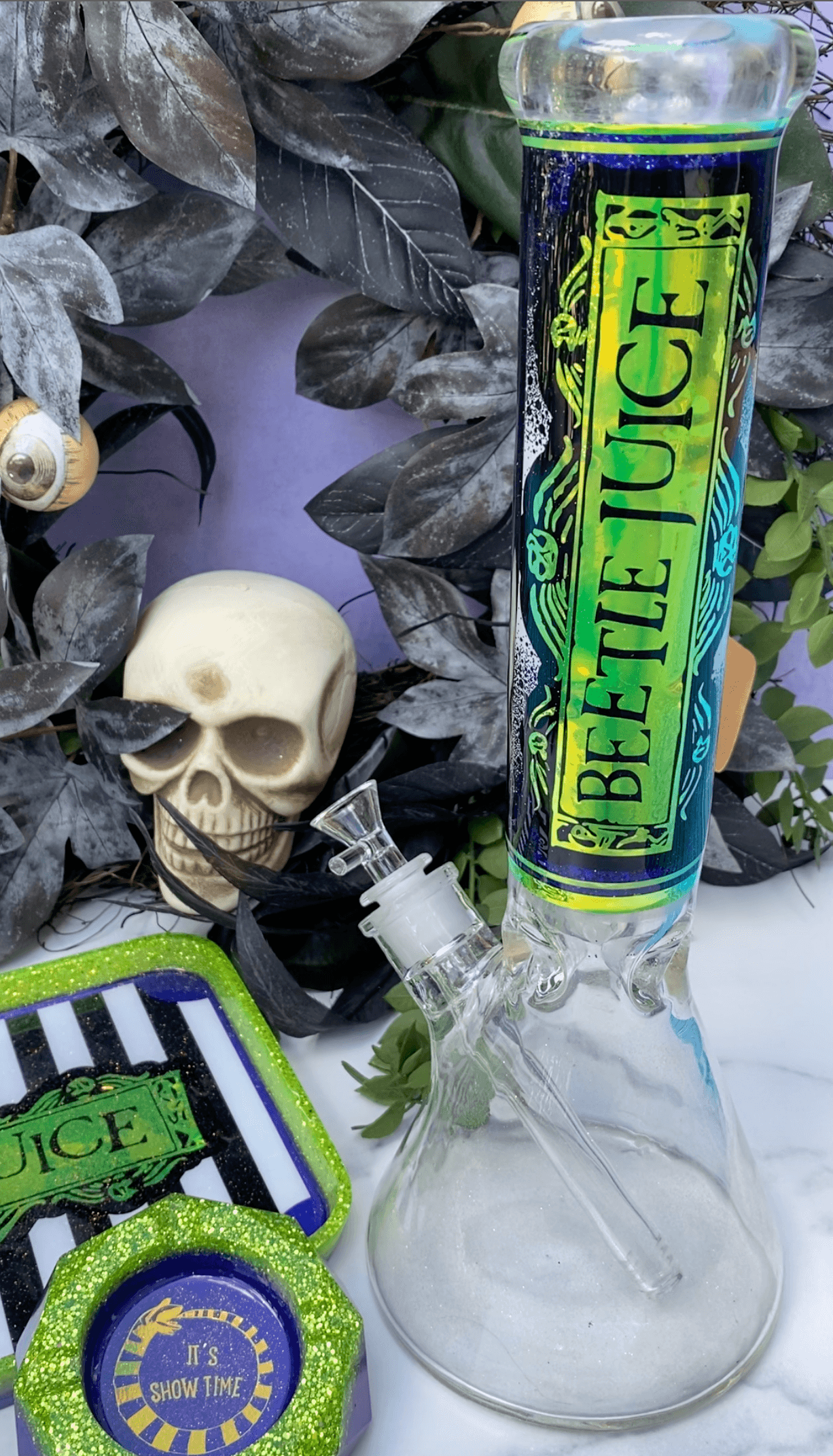 14” BEETLEJUICE BEAKER BONG - Cloud Cat