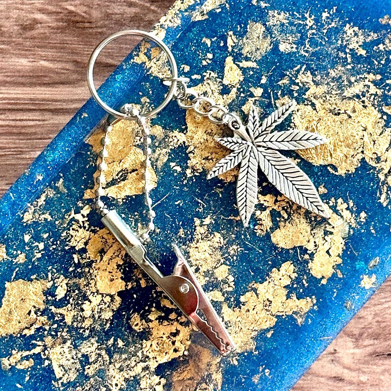 COPPER & CO. SPARK CLIP KEYCHAIN - Cloud Cat